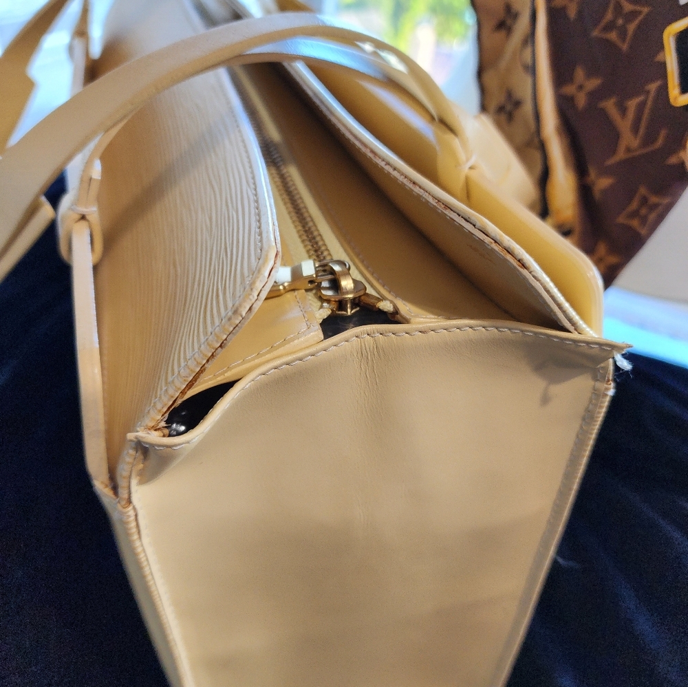 🍦🍦- Vanilla LOUIS VUITTON Croisette Tote - Picture 12 of 16